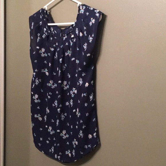 LC Lauren Conrad top women’s size xs 🛍 blouse blue floral pattern spring summer - Picture 1 of 8